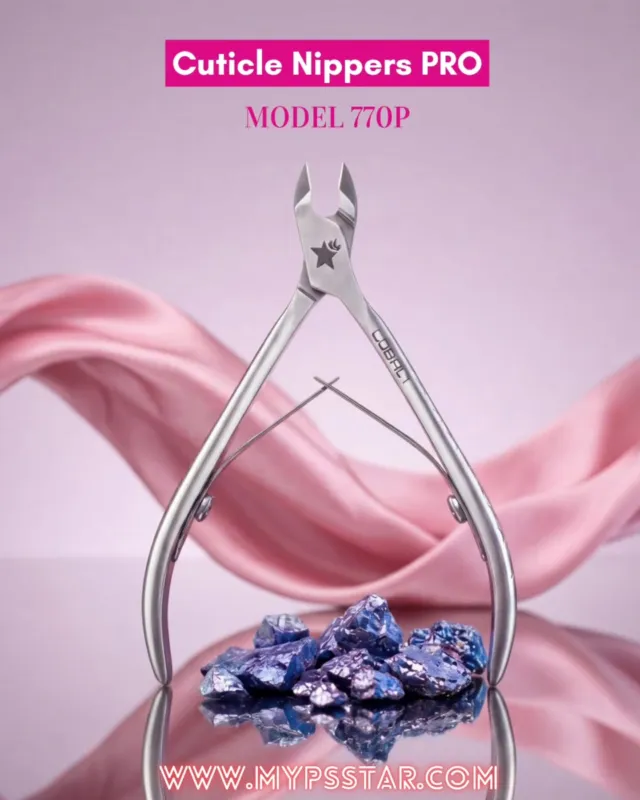 Precision you can feel from the very first cut ✨✂️Because a premium tool does more than cut… it builds confidence, elevates your technique, and upgrades every client’s experience 💖
Ps Star 770P: made for expert hands that never compromise on quality. ✨
.
Precisión que se siente desde el primer corte ✨✂️Porque una herramienta premium no solo corta… también transmite confianza, eleva tu técnica y mejora la experiencia de cada cliente 💖
Ps Star 770P: creado para manos expertas que no negocian calidad. ✨
.
#CuticleNippers #NailTech #Manicure #Pedicure #RussianManicure
Ps Star