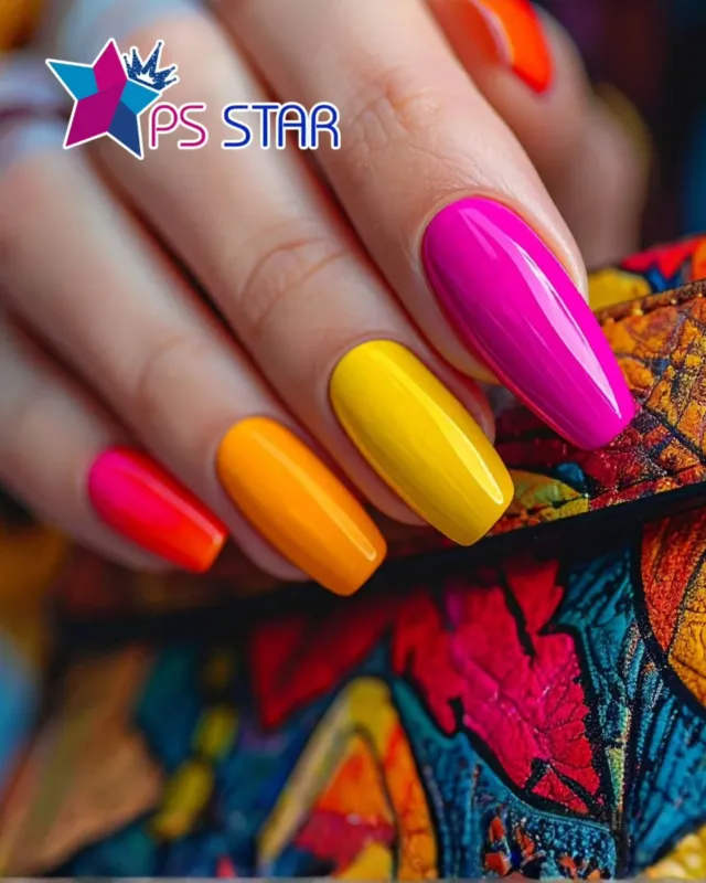 Color que inspira, brillo que enamora y un acabado que no pasa desapercibido 💅✨El acabado perfecto comienza con herramientas que ofrecen precisión, control y confianza.
PS Star, presente en cada detalle.
.
Color that inspires, shine that captivates, and a finish that stands out 💅✨The perfect finish begins with tools that deliver precision, control, and confidence.
PS Star, behind every detail.
.
#NailArt #NailInspo #NailTech #ManicuraProfesional #UñasDecoradas