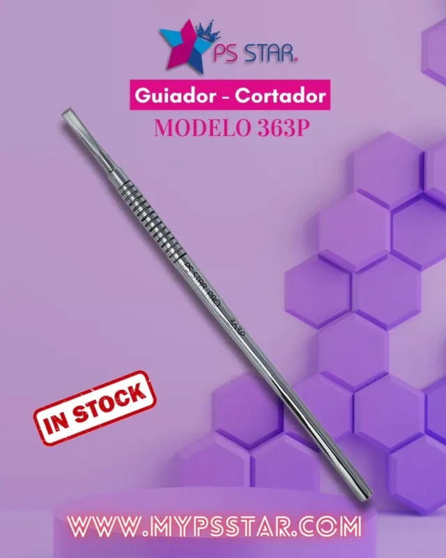 Tu técnica merece una herramienta que te dé confianza en cada movimiento. 👣✨

Cuando trabajas en los laterales de una uña encarnada, sabes cuánto importa tener un buen agarre y una punta precisa.

El Guiador–Cortador 363P de PS STAR está diseñado para acompañar tu trabajo profesional:

✅ Punta afilada para guiar y continuar el corte de la uña.
✅ Mango antideslizante para un agarre firme y cómodo.
✅ Acero inoxidable japonés con aleación de cobalto.
✅ Resistente a esterilización en autoclave o química.

Porque detrás de cada servicio está tu técnica, tu dedicación y la confianza que tus clientas depositan en ti. 💜

🛒 Incorpora el modelo 363P a tu equipo profesional en www.mypsstar.com.

Sigue a PS STAR para conocer herramientas y consejos de pedicura profesional que te ayuden a elegir mejor para tu trabajo.

#psstarfan #PedicuraProfesional #PedicuraPro #HerramientasDePedicura #Guiador363P